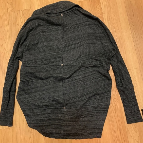 ❌SOLD❌ ✨8X HP✨ Aritzia Wilfred Diderot gray cardigan - Picture 8 of 10